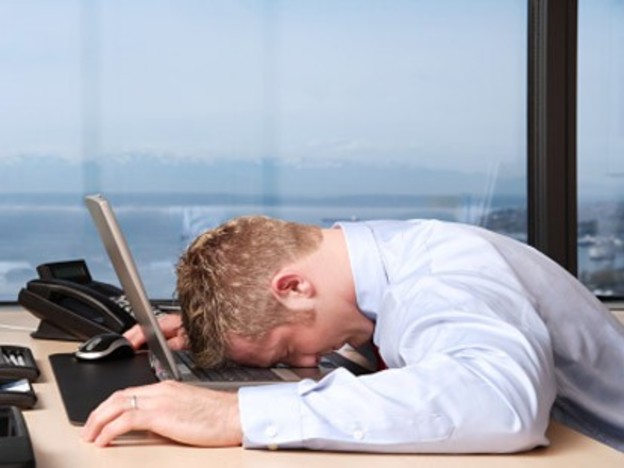 Spavanje na poslu dobro za produktivnost!?