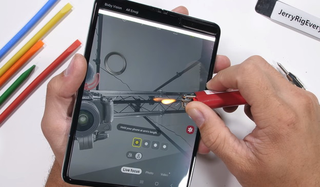 VIDEO: Galaxy Fold prošao torturu