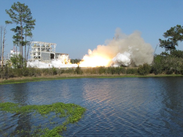 NASA i komercijalne rakete