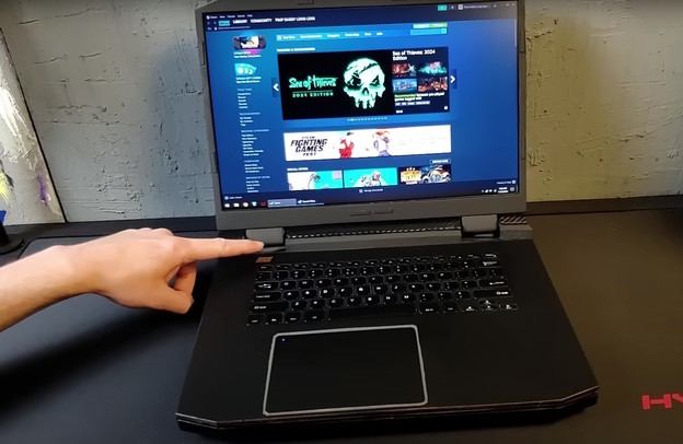 VIDEO: Gaming laptop izrađen od desktop komponenti