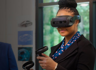 VIDEO: Lenovo predstavio VR headset za poslovne namjene