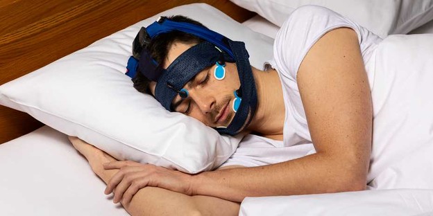 Nosivi gadget za pinganje glave poboljšava spavanje