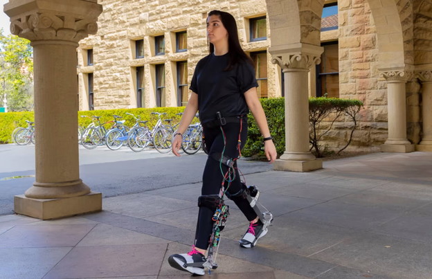 VIDEO: Egzoskelet skida 13 kg tijekom hodanja